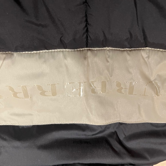 Burberry snowsuit 3 months (fits 0-6months) - Picture 3 of 8